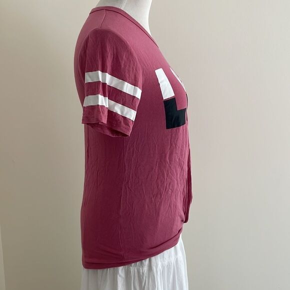 Black & white love soft T-shirt gather in the front NO boundaries Womens XS - Picture 6 of 7